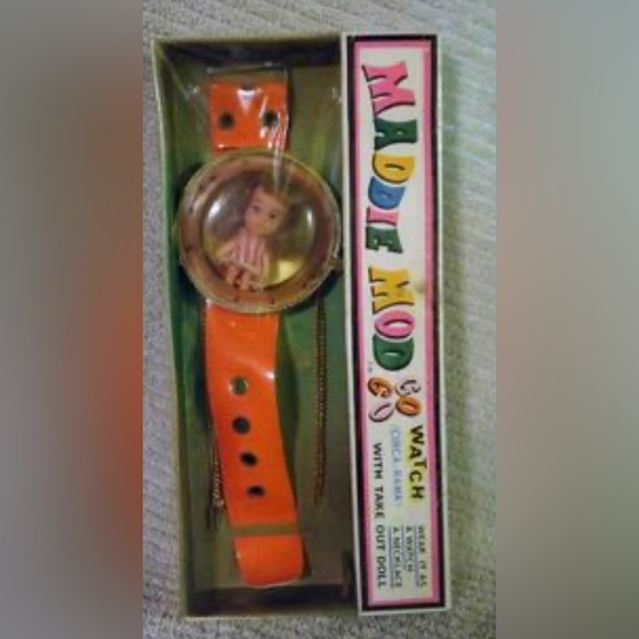 Rare 1967 Mego Maddie Mod GoGo Watch w/take out doll-hot pink band-Kiddles clone - Picture 13 of 13